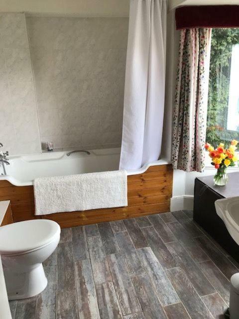 West End Lodge 伊舍 外观 照片
